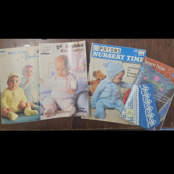 Lot of 4 Vintage crochet, kniting, tatting & embroidery instruction booklets - Picture 1 of 5
